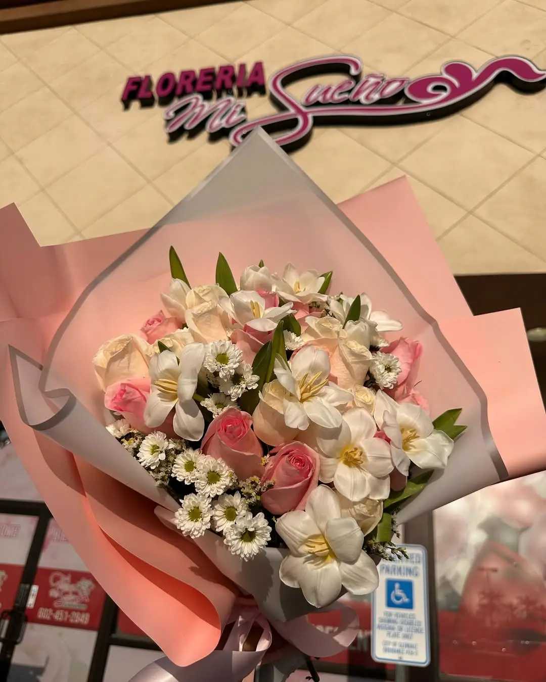 los detalles más bonitos los encuentras enflorería mi sueño 📍5004 n 95th ave glendale az📞602 4